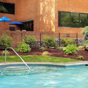 Outdoor pool at Boston Marriott Burlington.