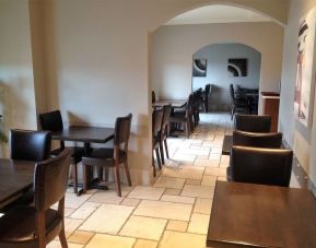 Dining area at Hotel Brossard.