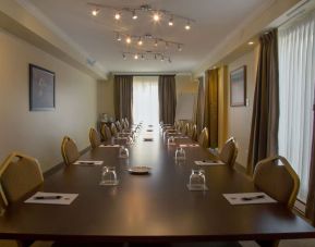 Professional meeting room at Hotel Brossard.