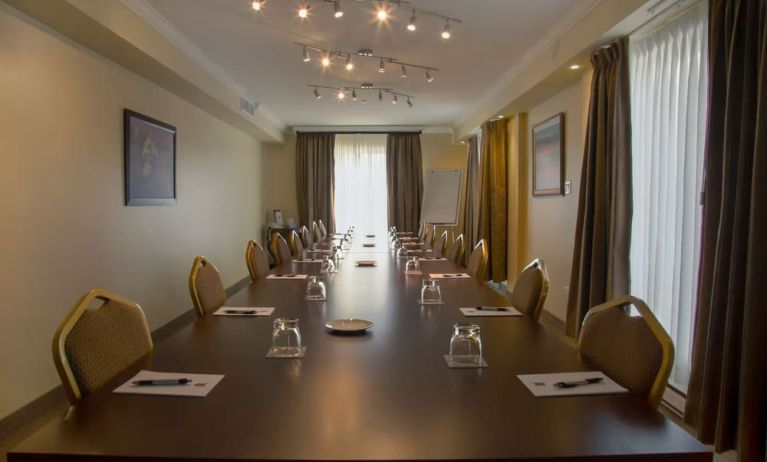 Professional meeting room at Hotel Brossard.