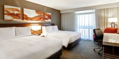 Day use twin room with work desk and private bathroom at Hilton Mississauga Meadowvale.