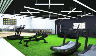 Fully equipped fitness center at Hilton Mississauga Meadowvale.