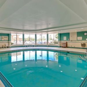 Bright and relaxing indoor pool at the Hampton Inn by Hilton Toronto Airport Corporate Centre.