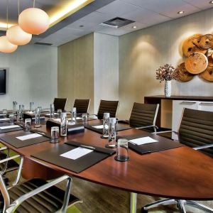 Professional meeting room at DoubleTree By Hilton Montreal.