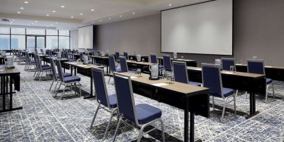 Large meeting room at DoubleTree By Hilton Montreal.