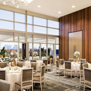 Hotel dining area at Hilton Garden Inn Montreal Midtown.