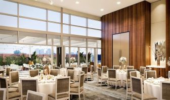 Hotel dining area at Hilton Garden Inn Montreal Midtown.