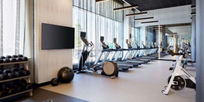 Fully equipped fitness center at Hilton Garden Inn Montreal Midtown.