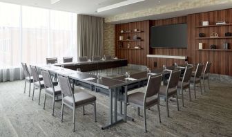 Professional meeting room at Hilton Garden Inn Montreal Midtown.