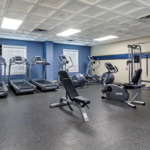 Fully equipped fitness center at Hampton Inn & Suites By Hilton Edmonton/West.