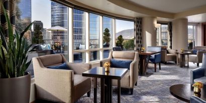 Lounge area perfect for co-working at the Fairmont Waterfront.