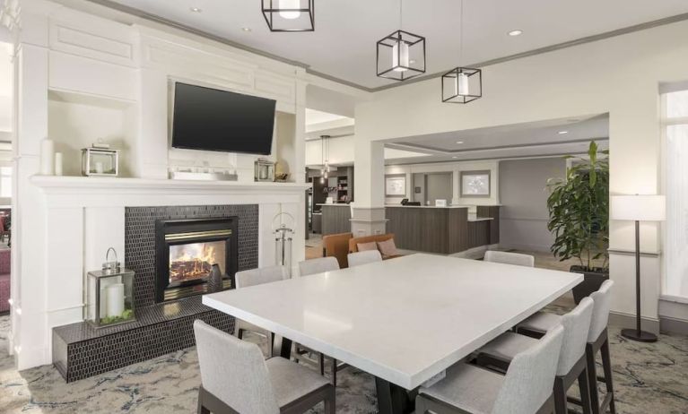 Lobby and coworking lounge at Hilton Garden Inn Boca Raton.