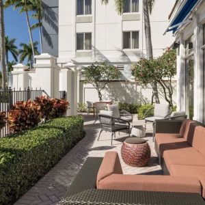 Outdoor seats available at Hilton Garden Inn Boca Raton.