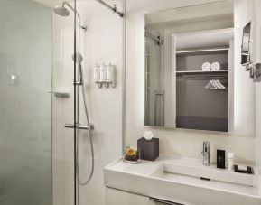 Guest bathroom with shower at Innside By Melia New York Nomad.