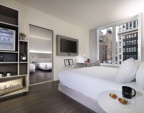 Day use room with natural light at Innside By Melia New York Nomad.