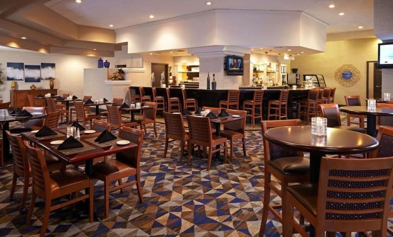 Dining area perfect for coworking at Embassy Suites By Hilton LAX Airport North.