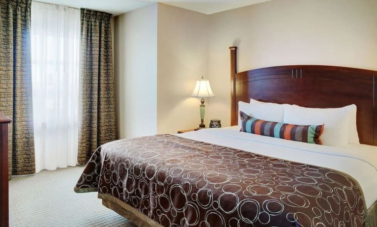 Day use room with private bathroom at Staybridge Suites Oakville-Burlington.