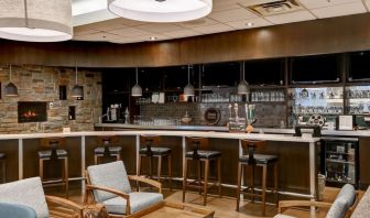 Hotel bar with lounge area at Four Points By Sheraton Toronto Mississauga.