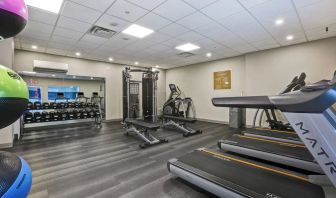 Fully equipped fitness center at Four Points By Sheraton Toronto Mississauga.