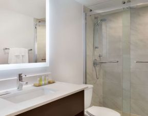 Private guest bathroom at DoubleTree By Hilton Hotel Toronto Airport West.