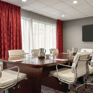 Professional meeting room at DoubleTree By Hilton Hotel Toronto Airport West.