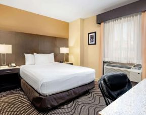 Day use room with work desk and private bathroom at La Quinta Inn & Suites By Wyndham Oshawa.