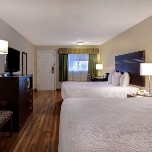 Day use twin room with TV, work desk and private bathroom at Days Inn Vernon.