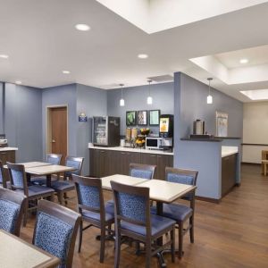 Restaurant area at Days Inn & Suites By Wyndham Lindsay.