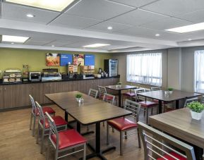 Restaurant area at Comfort Inn Sudbury Regent Street.