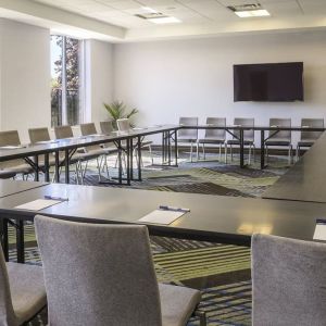 Professional meeting room at Holiday Inn Express & Suites North Bay.