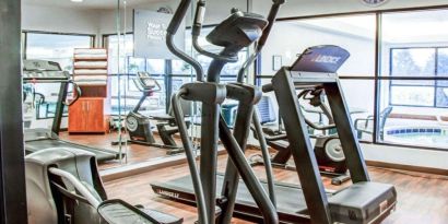 Fitness center available at Comfort Suites Lombard - Addison.