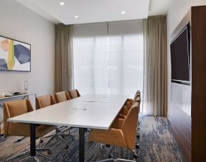 Meeting room at Courtyard By Marriott Los Angeles LAX/Century Boulevard.