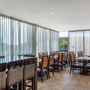 Dining area perfect for coworking at Best Western Braintree.