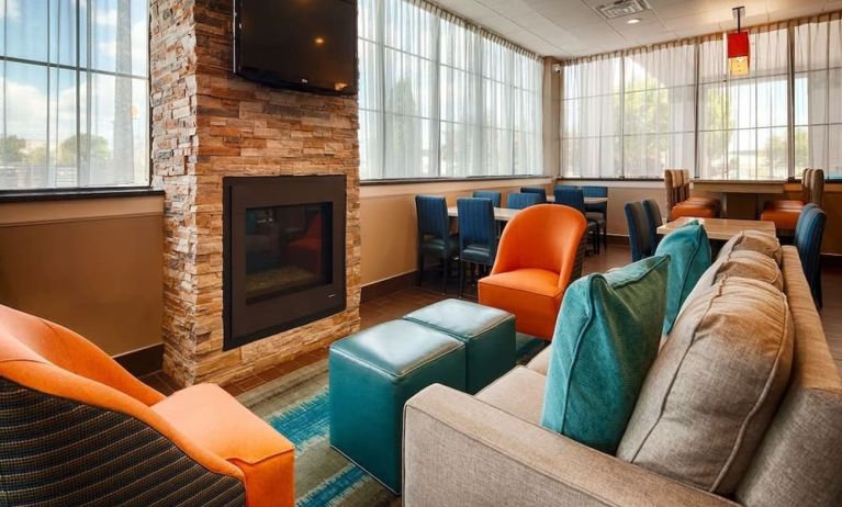 Lobby and coworking lounge at Best Western Hartford Hotel & Suites.