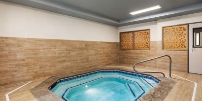 Spa tub at Candlewood Suites Meridian.