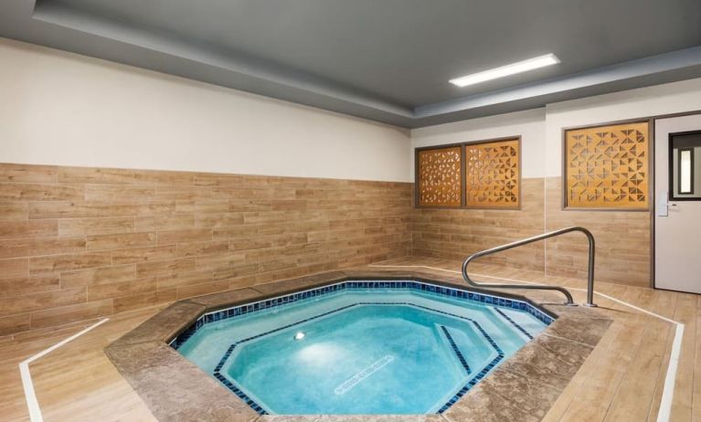 Spa tub at Candlewood Suites Meridian.