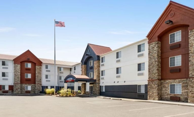 Hotel exterior at Candlewood Suites Meridian.