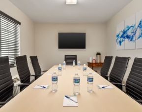 Meeting room at Candlewood Suites Meridian.