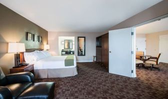 Day use room with living area at Holiday Inn Express Rolling Meadows-Schaumburg.
