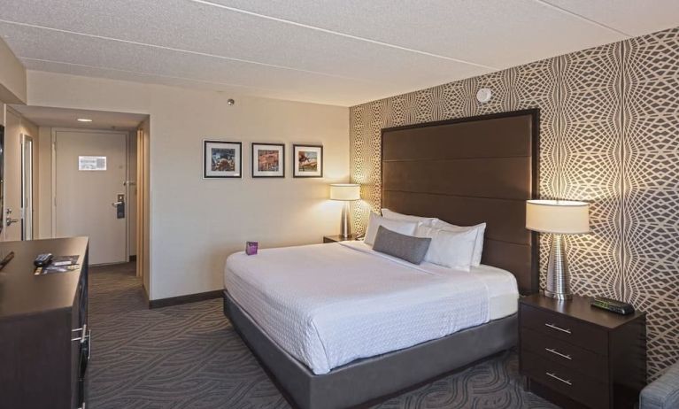 Day use room at Crowne Plaza Aire MSP Airport - Mall Of America.