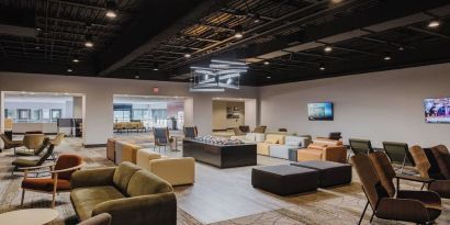 Lobby and coworking lounge at Crowne Plaza Aire MSP Airport - Mall Of America.