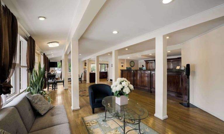 Lobby and coworking lounge at Best Western Woodbury Inn.