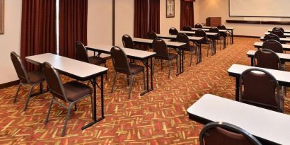 Meeting room at Hampton Inn Deer Park.