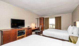 Day use twin room at Comfort Inn Ottawa East.