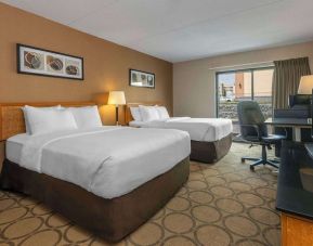 Day use twin room with TV, work desk and private bathroom at Comfort Inn Cobourg.