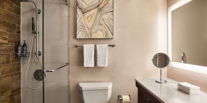 Guest bathroom with shower at The Westin SFO Airport.