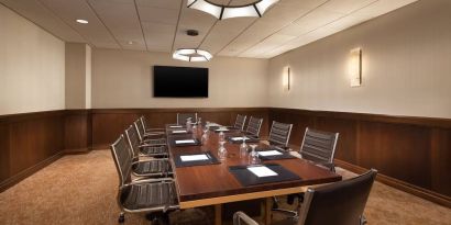 Professional meeting room at The Westin SFO Airport.