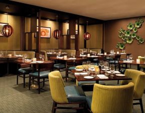 Dining area perfect for coworking at The Westin SFO Airport.