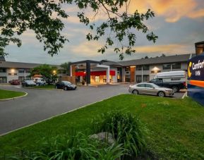 Parking area at Comfort Inn Ottawa West.