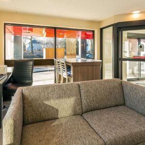 Lobby lounge with workspace at Comfort Inn Ottawa West.